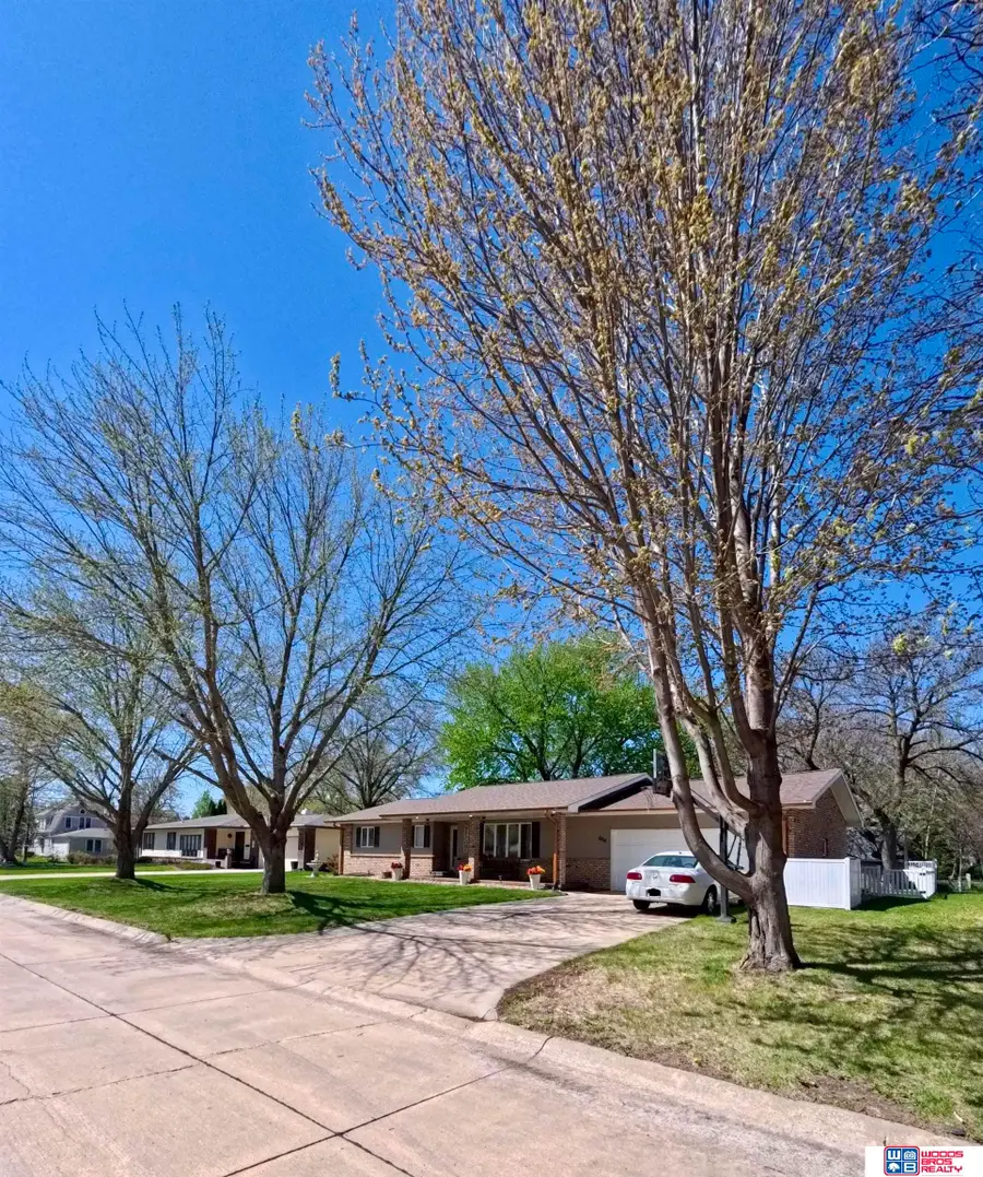 604 Court Street, Stromsburg, NE 68666 - #2