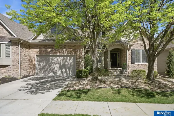 7840 Viburnum Drive, Lincoln, NE 68516