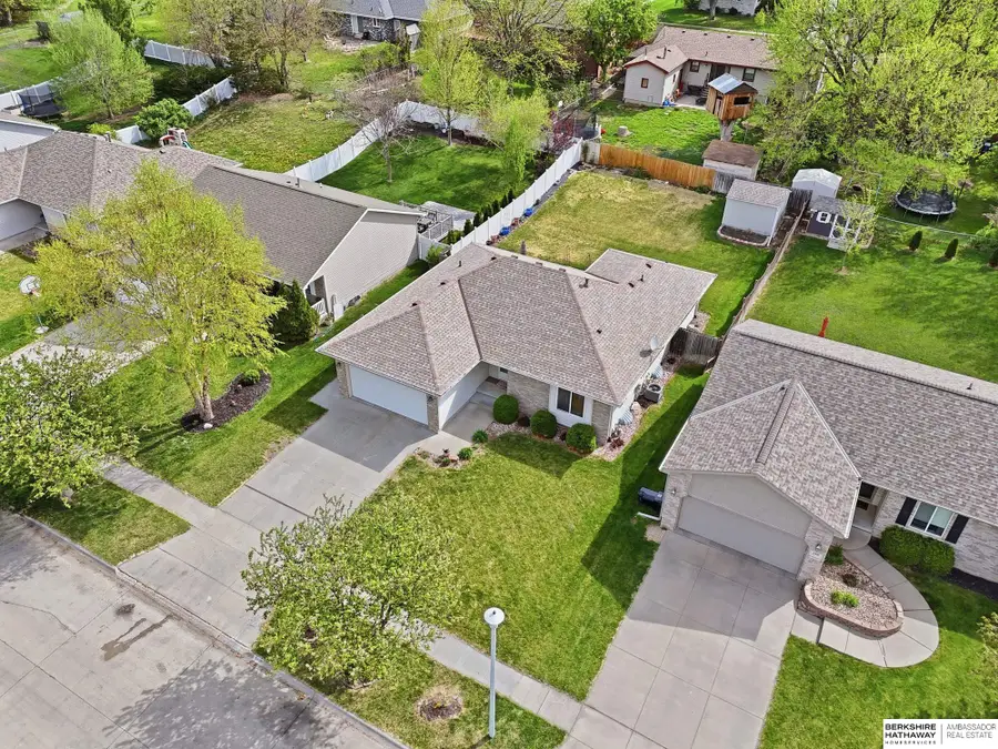 5400 Hunts Drive, Lincoln, NE 68512 - #3
