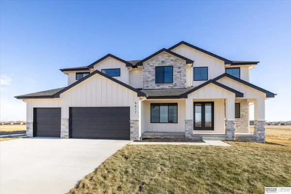 21907 Parkview Drive, Gretna, NE 68028