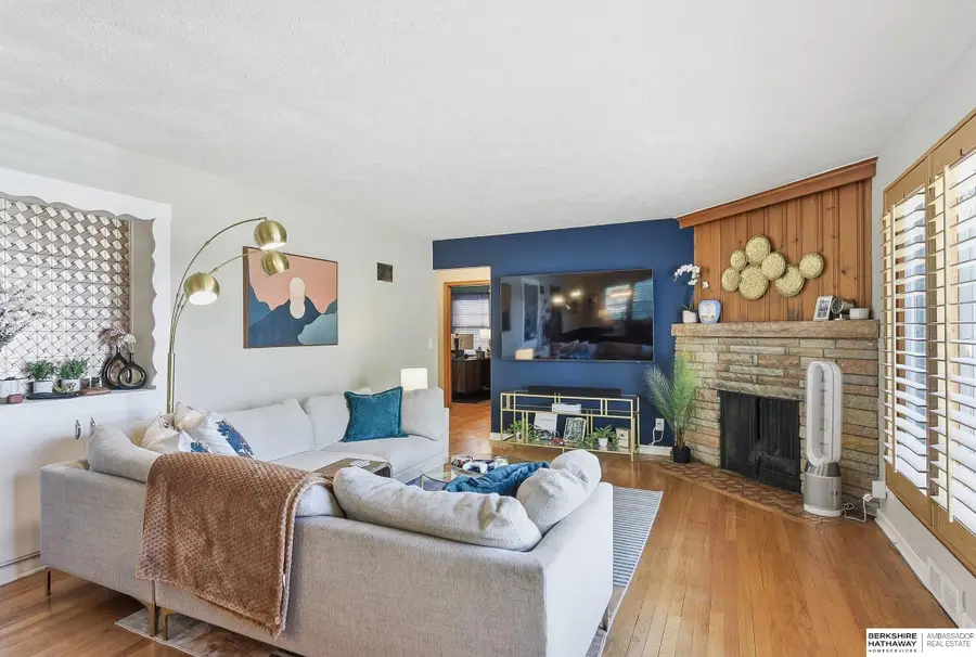 1709 N 55th Street, Omaha, NE 68104 - #3