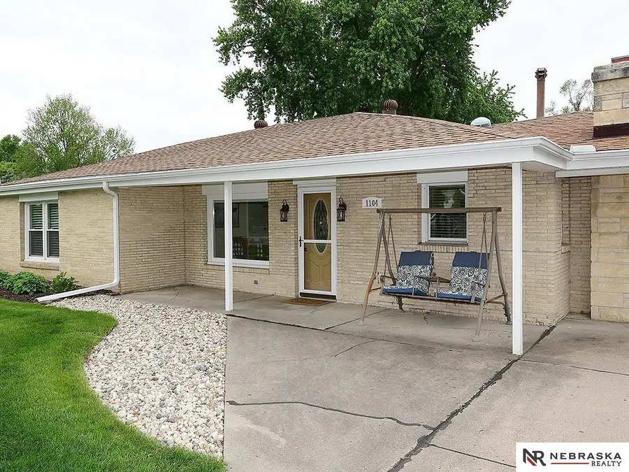 1104 North 85 Street, Omaha, NE 68114 - #2