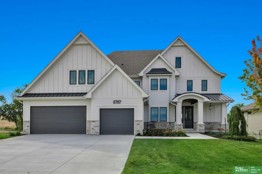 10908 S 98 Avenue Circle, Papillion, NE 68046 - #2