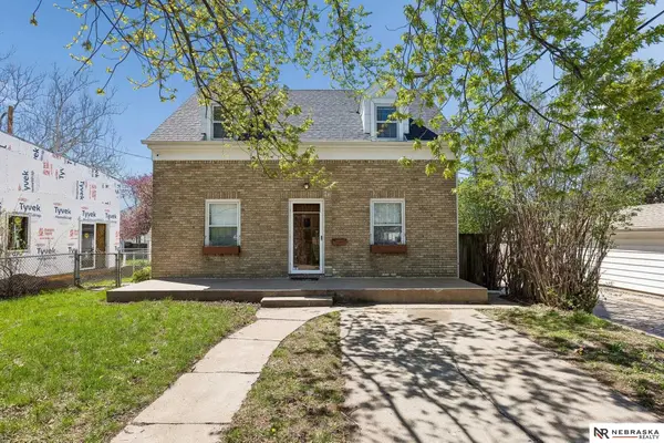 2812 N 58th Street, Omaha, NE 68104