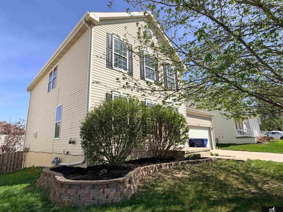 7503 N 107th Avenue, Omaha, NE 68122 - #3