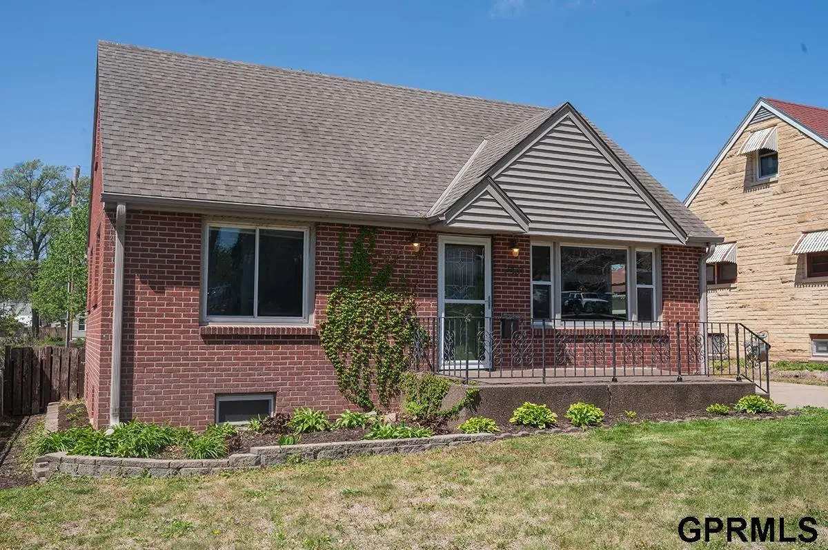 2431 S 15th Street, Lincoln, NE 68502 - #1