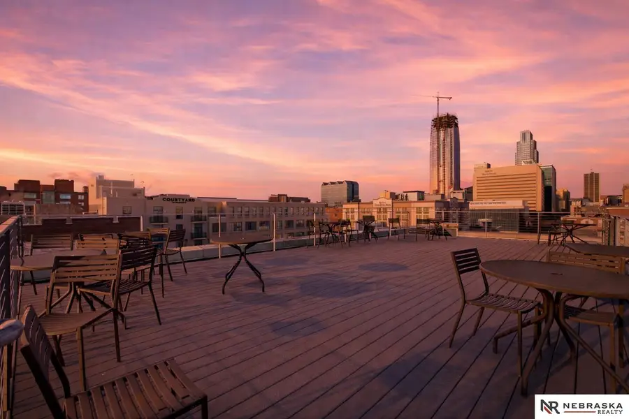 902 Dodge Street #203, Omaha, NE 68102 - #2