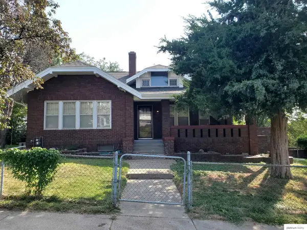 619 S 35th Avenue, Omaha, NE 68105