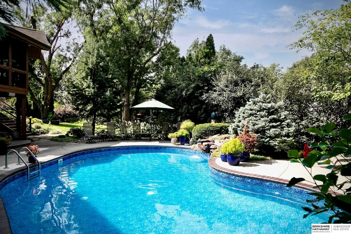 1214 N 161st Circle, Omaha, NE 68118 - #1