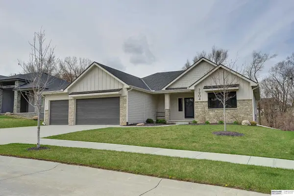 7904 N 166th Street, Bennington, NE 68007
