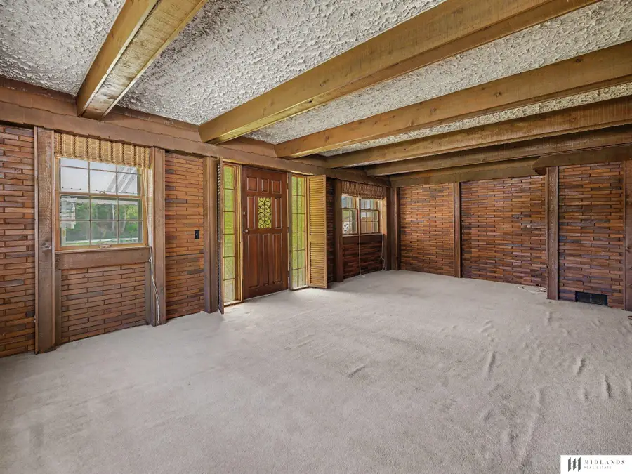 14225 Shongaska Road, Omaha, NE 68112 - #2