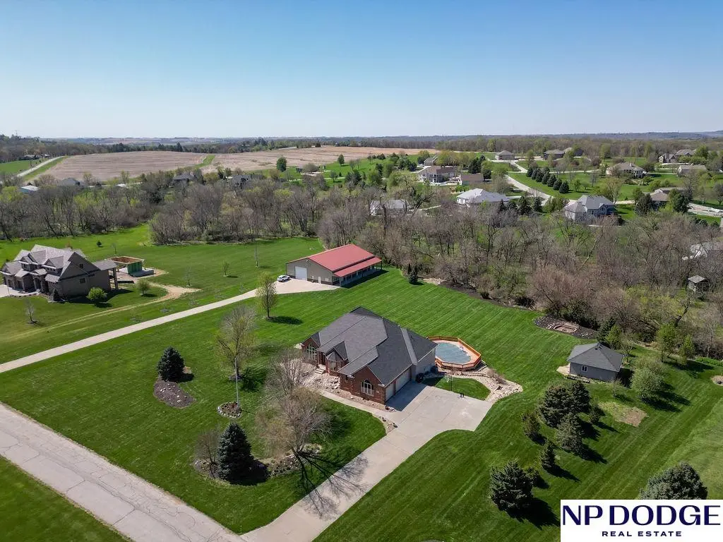 7657 Saddle Drive, Papillion, NE 68046 - #1