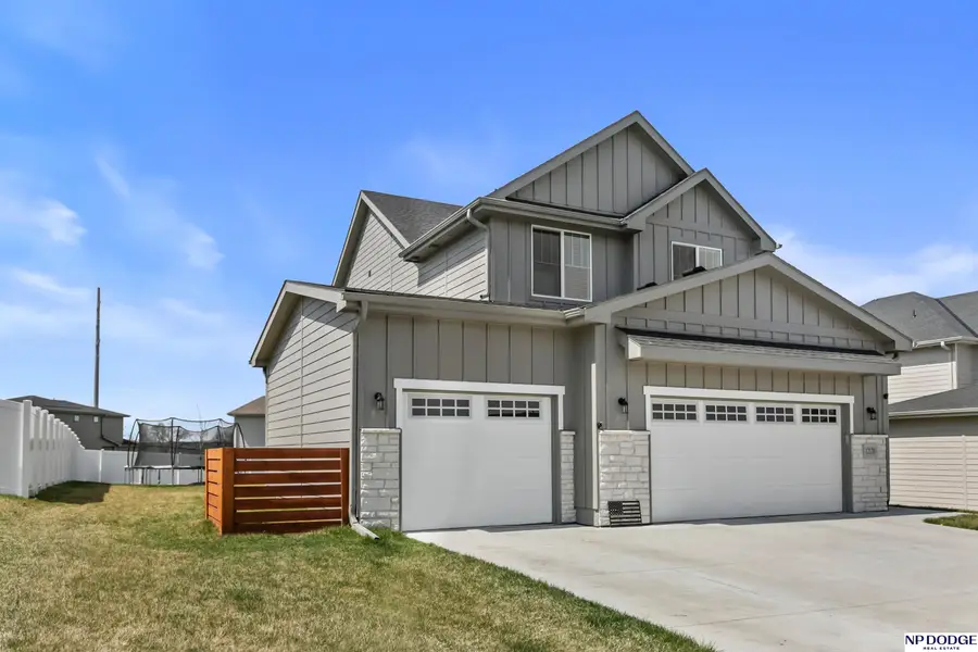 12120 S 111 Avenue, Papillion, NE 68046 - #3