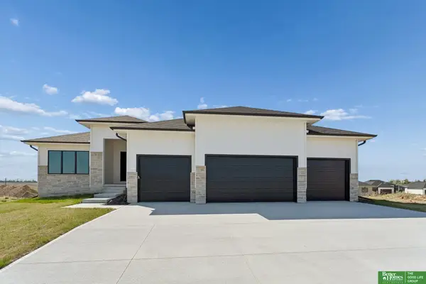 5412 N 212th Avenue, Elkhorn, NE 68022