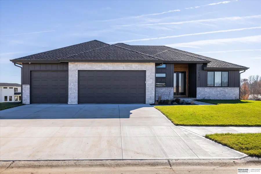 18213 Sycamore Drive, Gretna, NE 68028 - #2