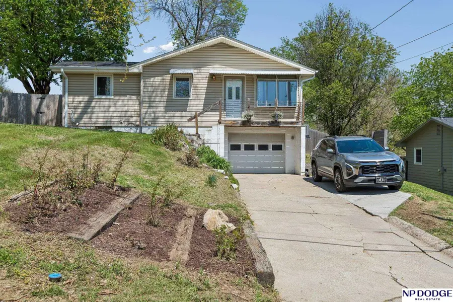 918 Arnold Street, Glenwood, IA 51534-9998 - #2