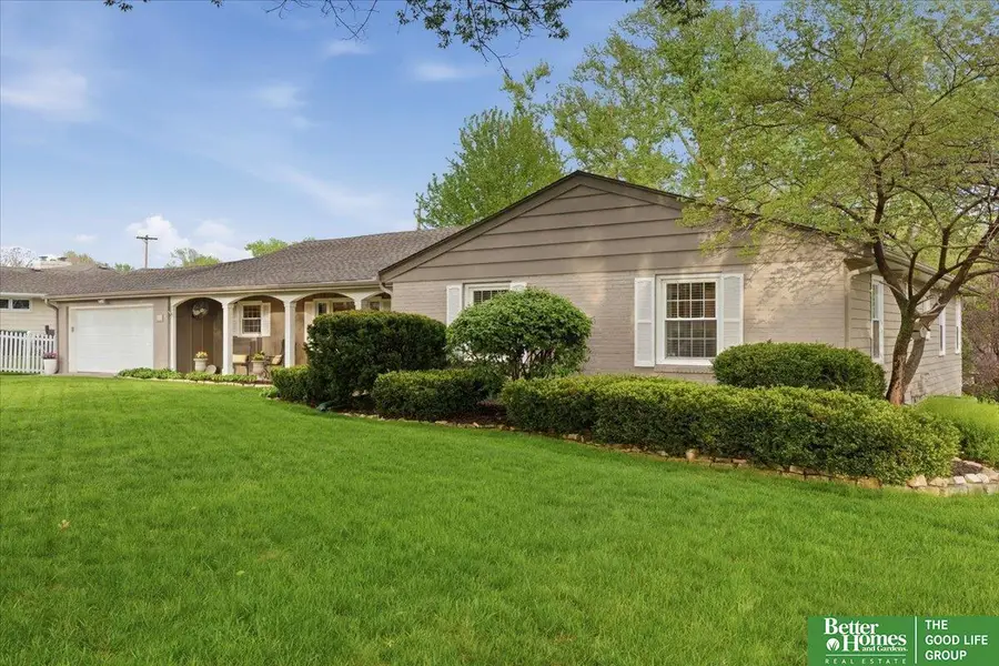 707 Parkwood Lane, Omaha, NE 68132 - #2