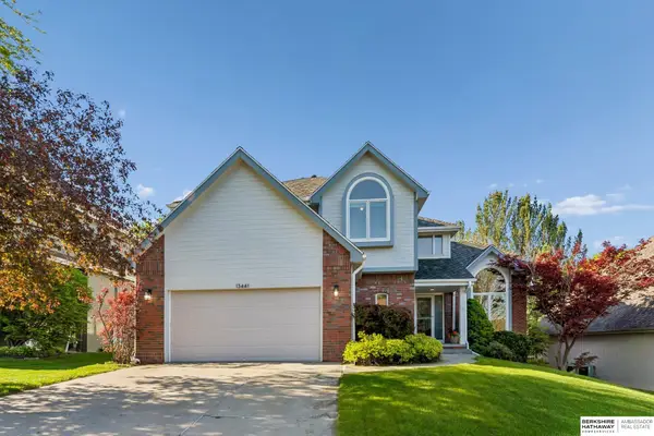 13441 Sherwood Avenue, Omaha, NE 68164