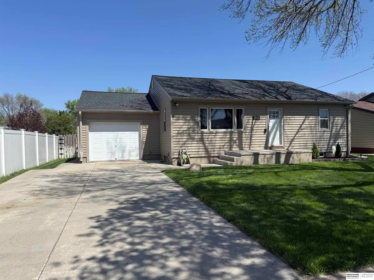 2500 E Cuming Street, Fremont, NE 68025 - #1