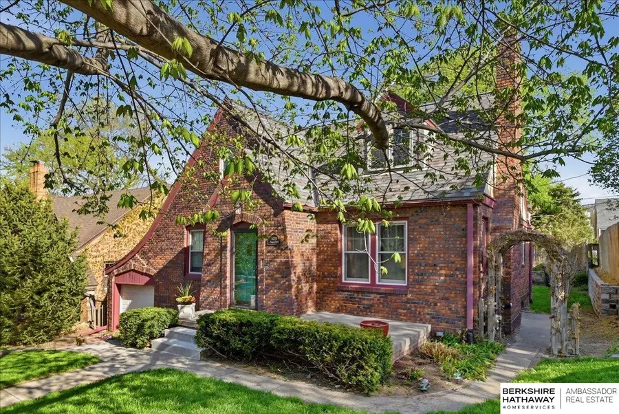 5008 Parker Street, Omaha, NE 68104 - #2