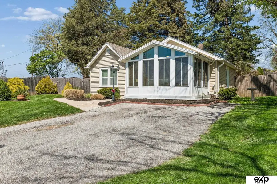 8830 Lake Street, Omaha, NE 68134 - #3