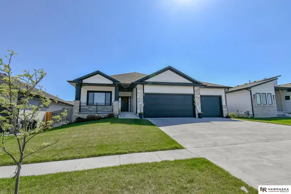 1010 N 104 Street, Lincoln, NE 68527