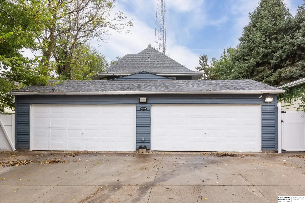 4624 Farnam Street, Omaha, NE 68132 - #1