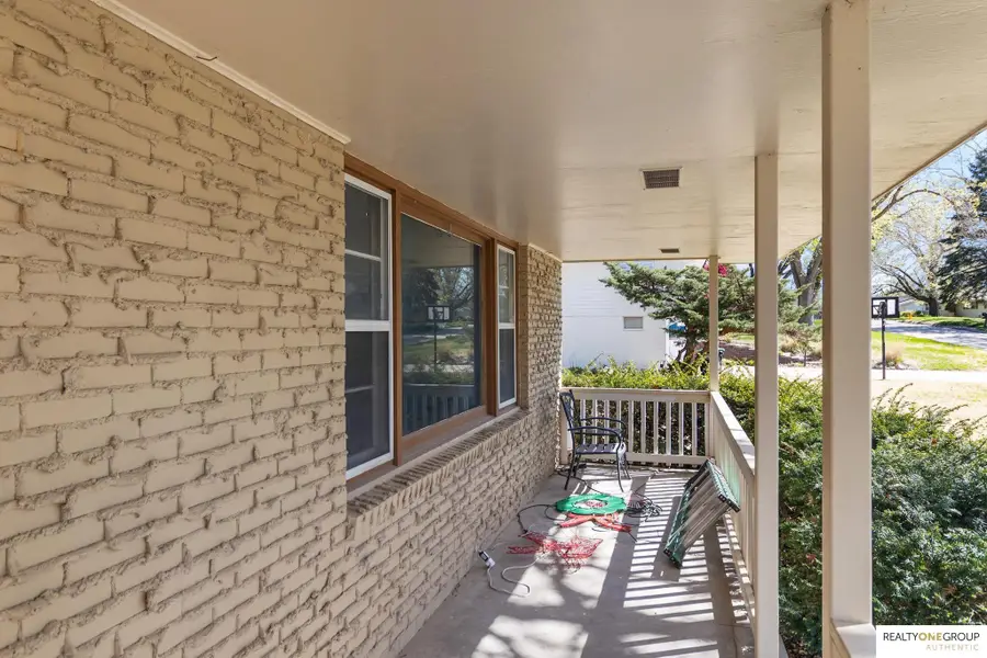 2803 S 105th Avenue, Omaha, NE 68124 - #3