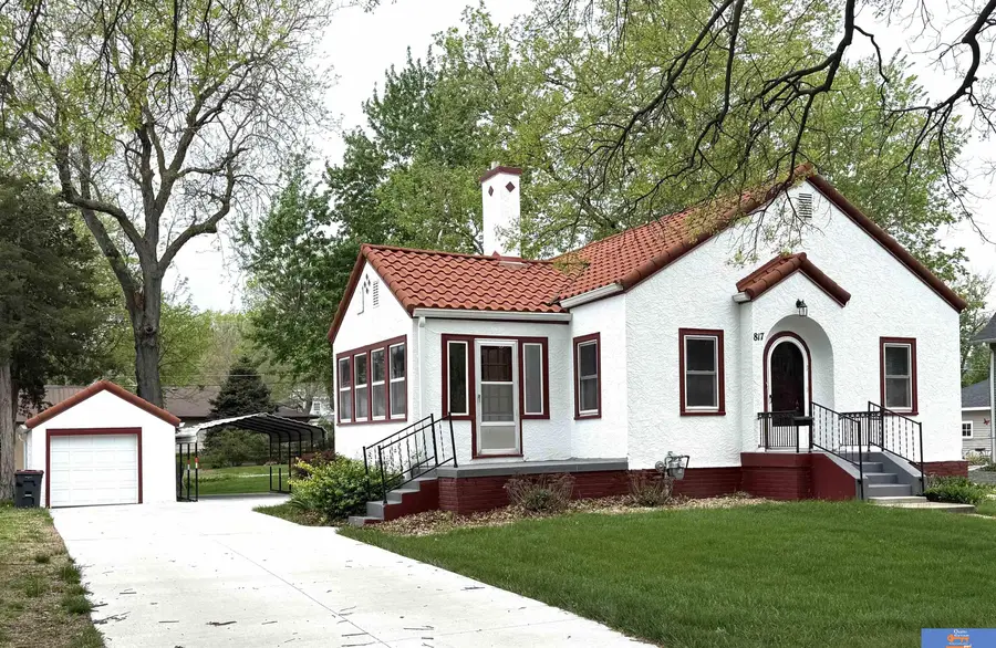 817 N 12th Street, Beatrice, NE 68310 - #3