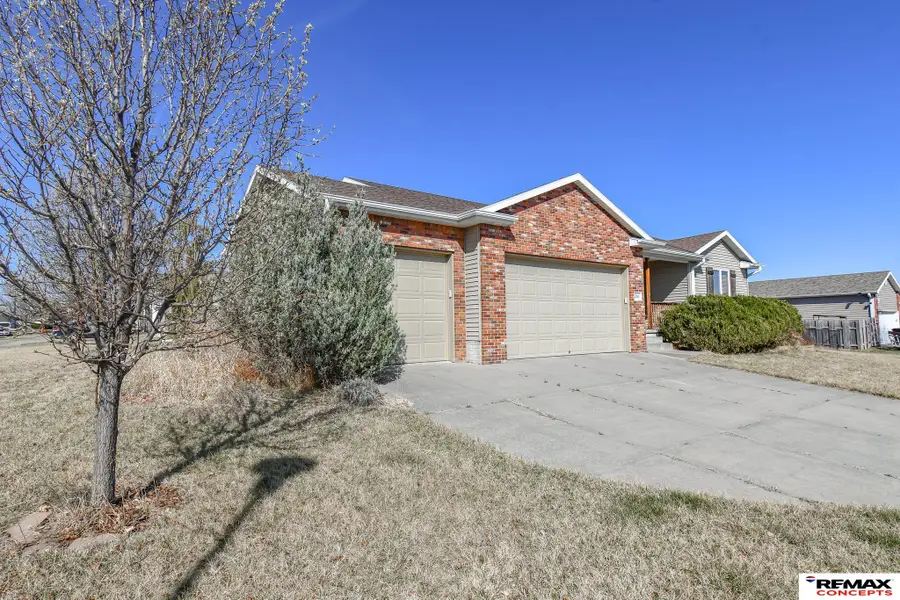 2315 NW 45th Street, Lincoln, NE 68528 - #3