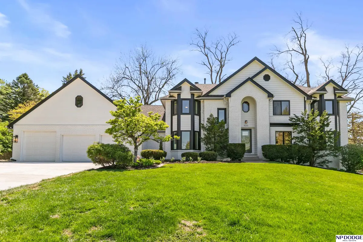 9203 Hickory Street, Omaha, NE 68124 - #1