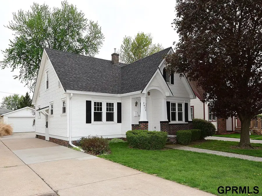 2615 Avenue D Avenue, Council Bluffs, IA 51501 - #3