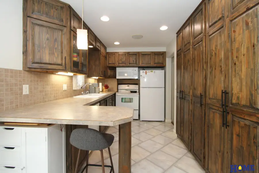 3944 Apple Street, Lincoln, NE 68503 - #3