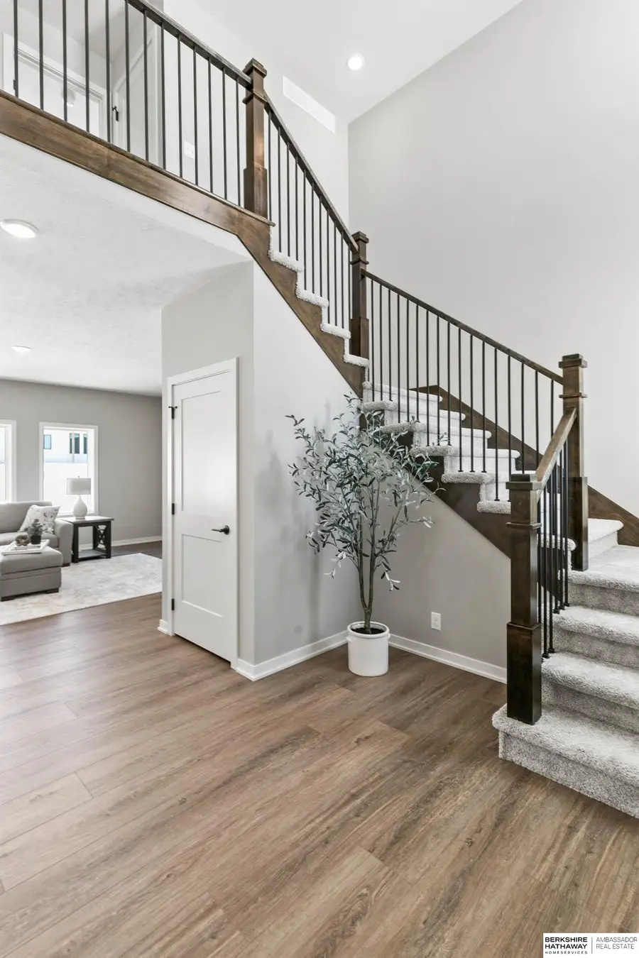 5731 Kestrel Parkway, Elkhorn, NE 68022 - #3