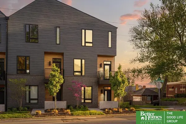 5314 Elmwood Plaza, Omaha, NE 68106