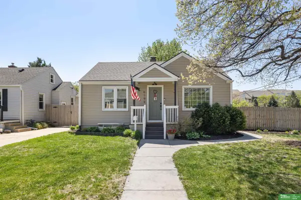 6199 Walnut Street, Omaha, NE 68106