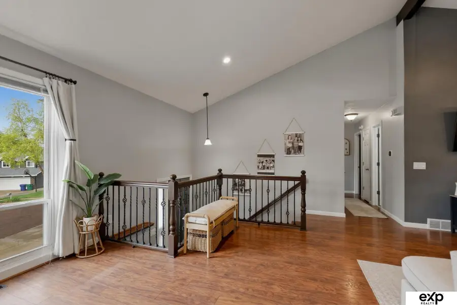 815 Juniper Circle, Papillion, NE 68046 - #2