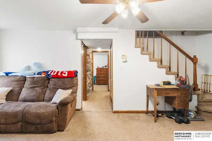 5427 S 48 Avenue, Omaha, NE 68117 - #3