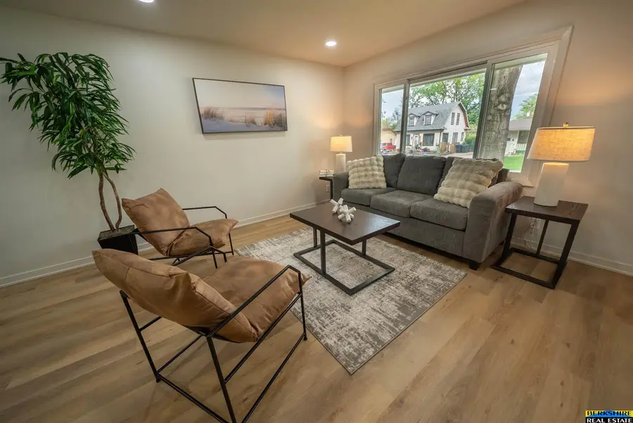 2439 S 37 Street, Lincoln, NE 68506 - #2