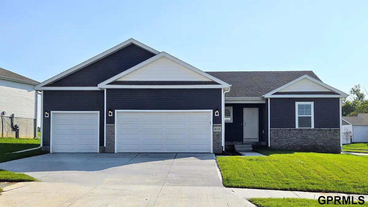 7608 N 170th Street, Bennington, NE 68007 - #1