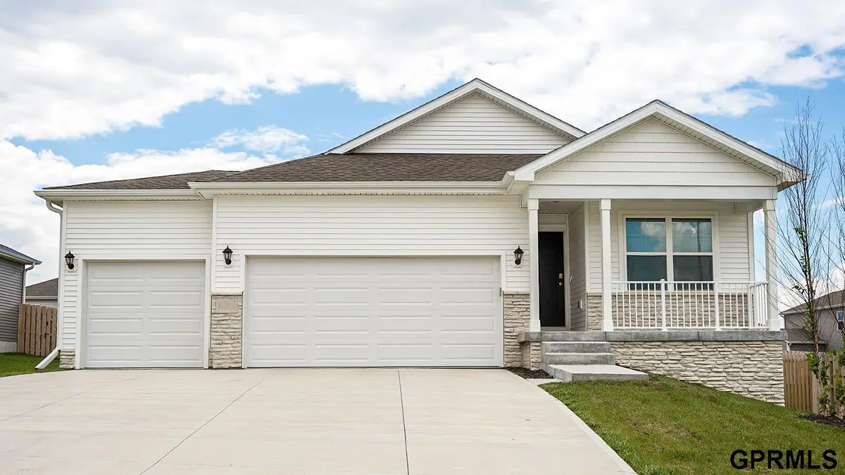 7614 N 170 Street, Bennington, NE 68007 - #1