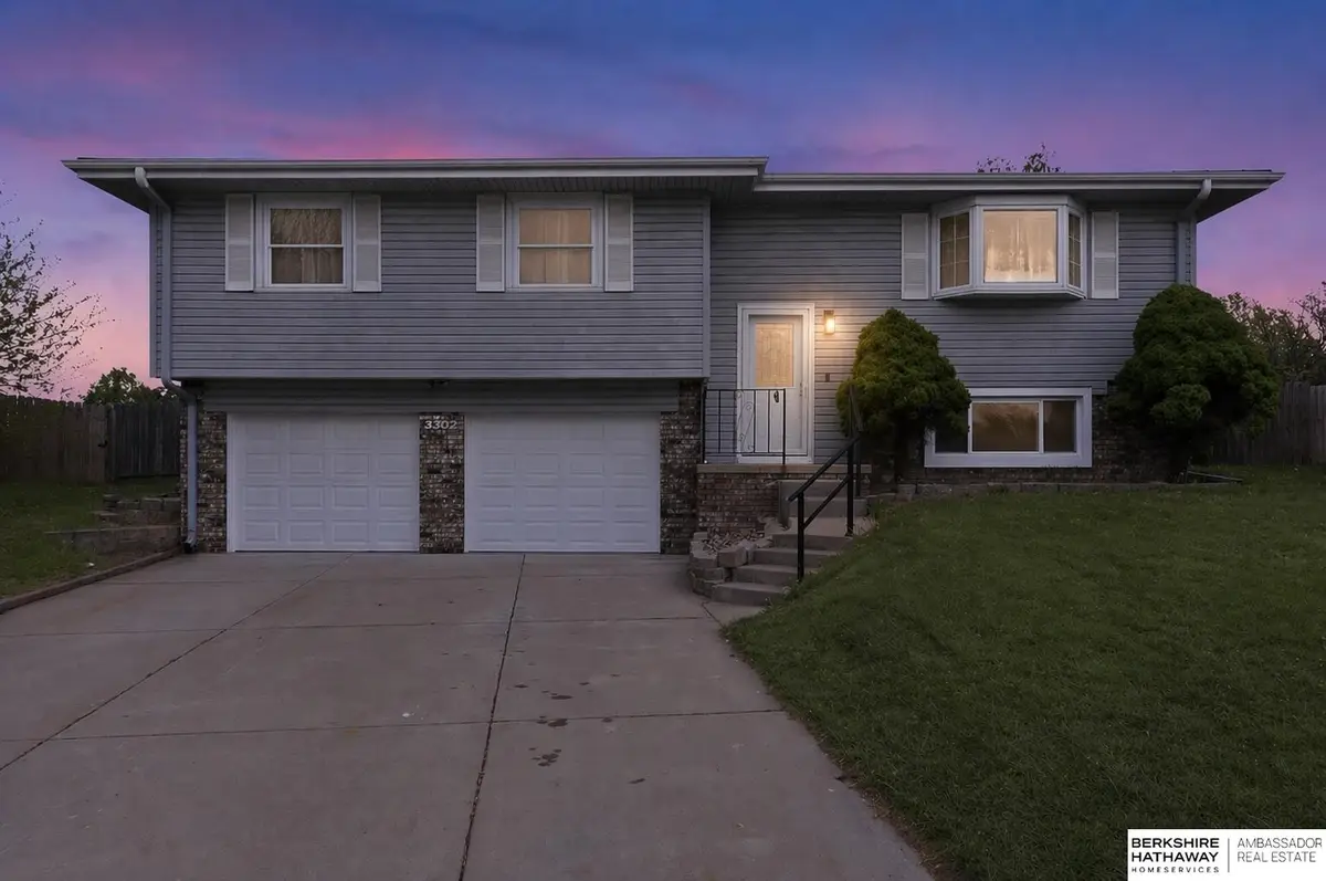 3302 E Dutchman Circle, Bellevue, NE 68123 - #1