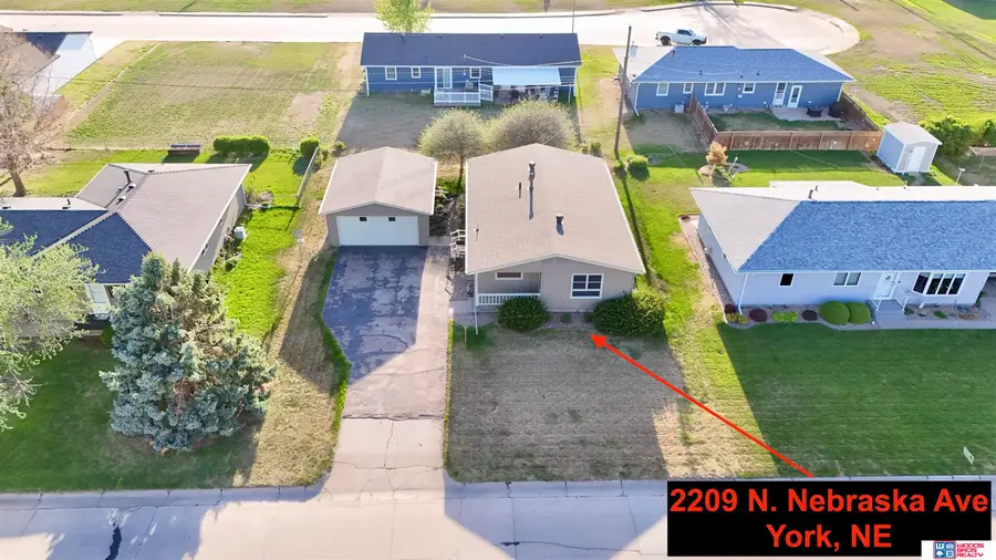 2209 N Nebraska Avenue, York, NE 68467 - #2