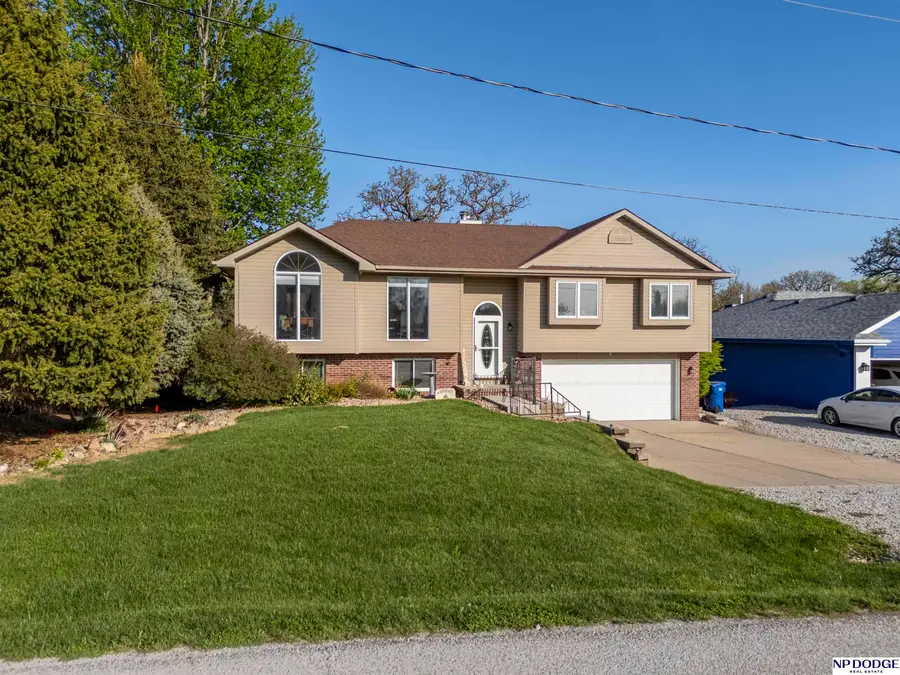 9813 Gabriella Drive, Plattsmouth, NE 68048 - #2