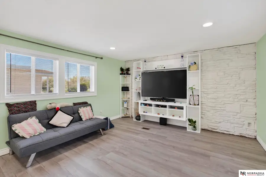 12636 Pratt Plaza #255, Omaha, NE 68164 - #2