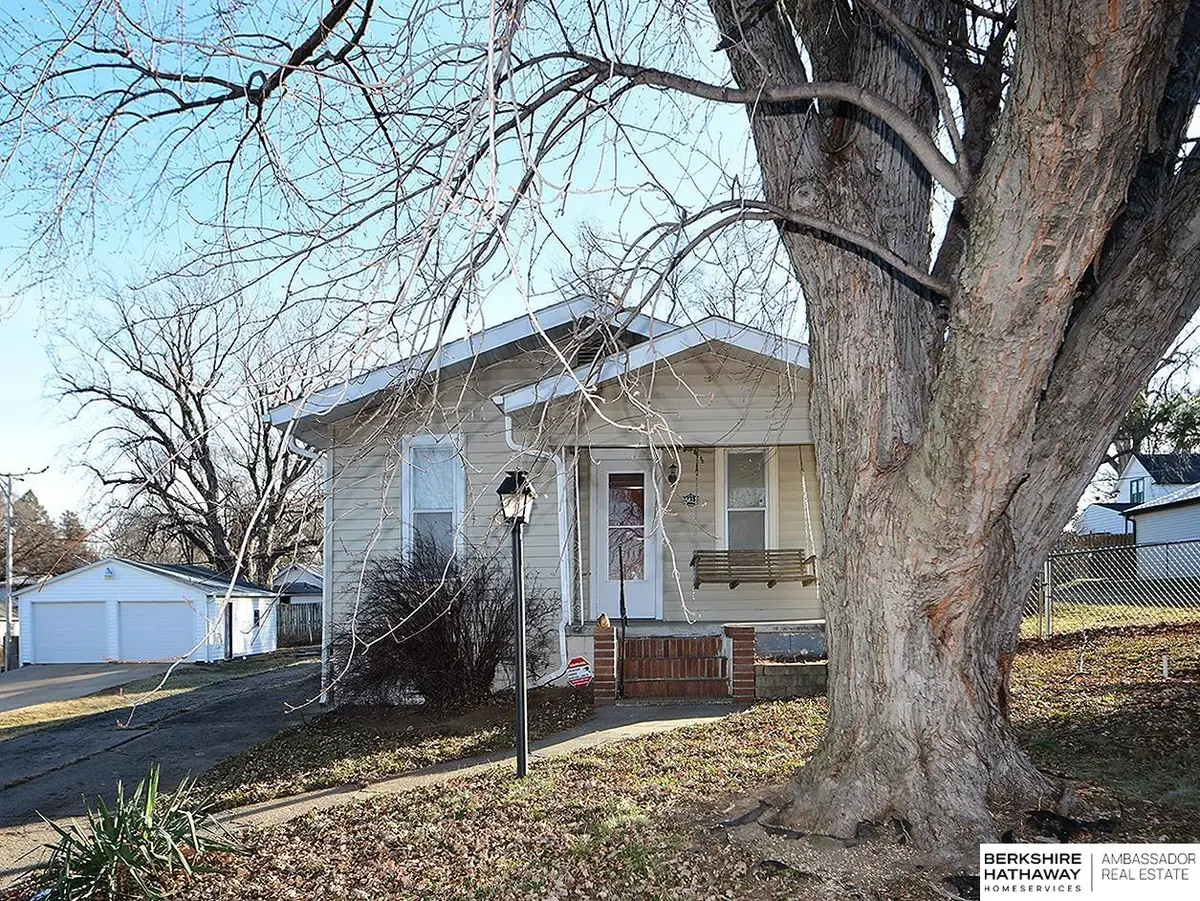 5411 S 49th Avenue, Omaha, NE 68117 - #1