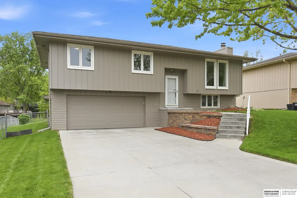 2711 N 121 Avenue, Omaha, NE 68164 - #1