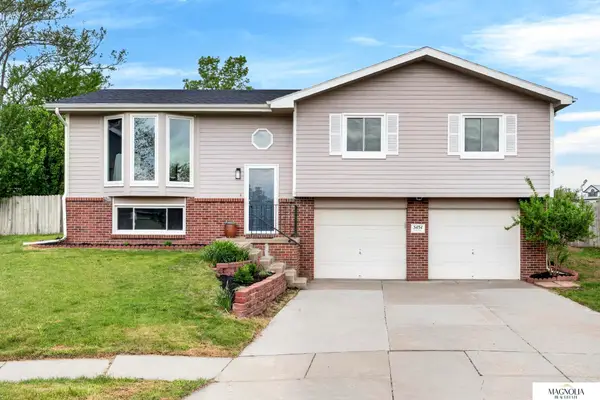 3434 Timber Ridge Circle, Lincoln, NE 68522