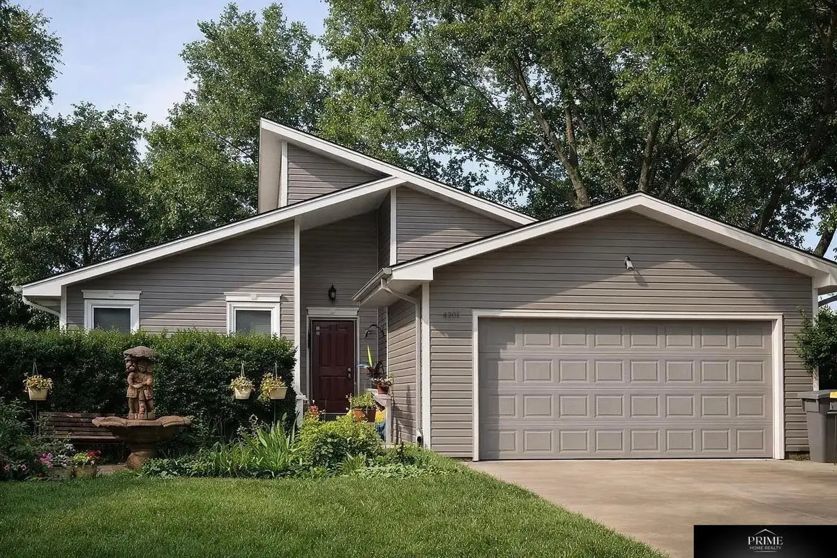 4201 Browning Street, Lincoln, NE 68516 - #1
