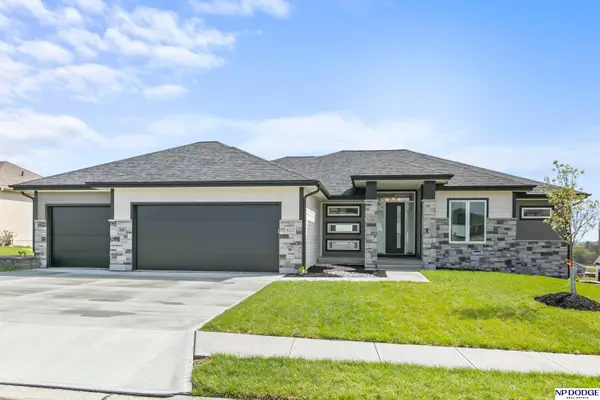8117 S 184 Avenue, Omaha, NE 68136